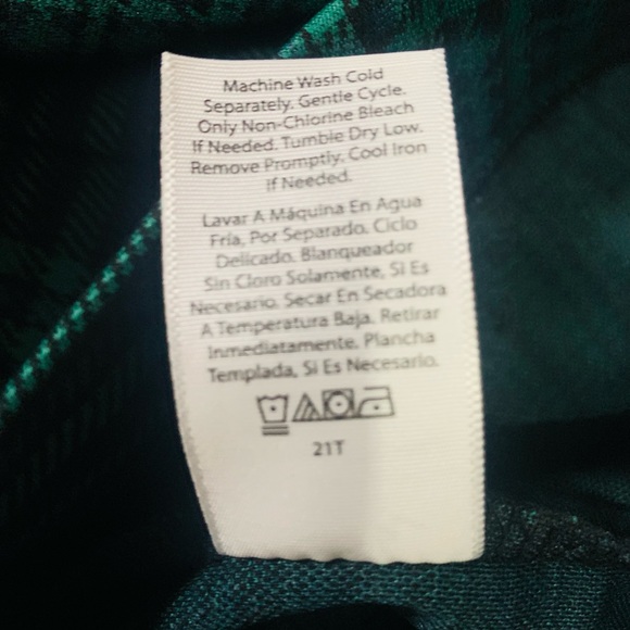 Flare Leg Pants for Girls NWT Girls Size Medium (7/8)
Color Black (Plaid) - Picture 7 of 9